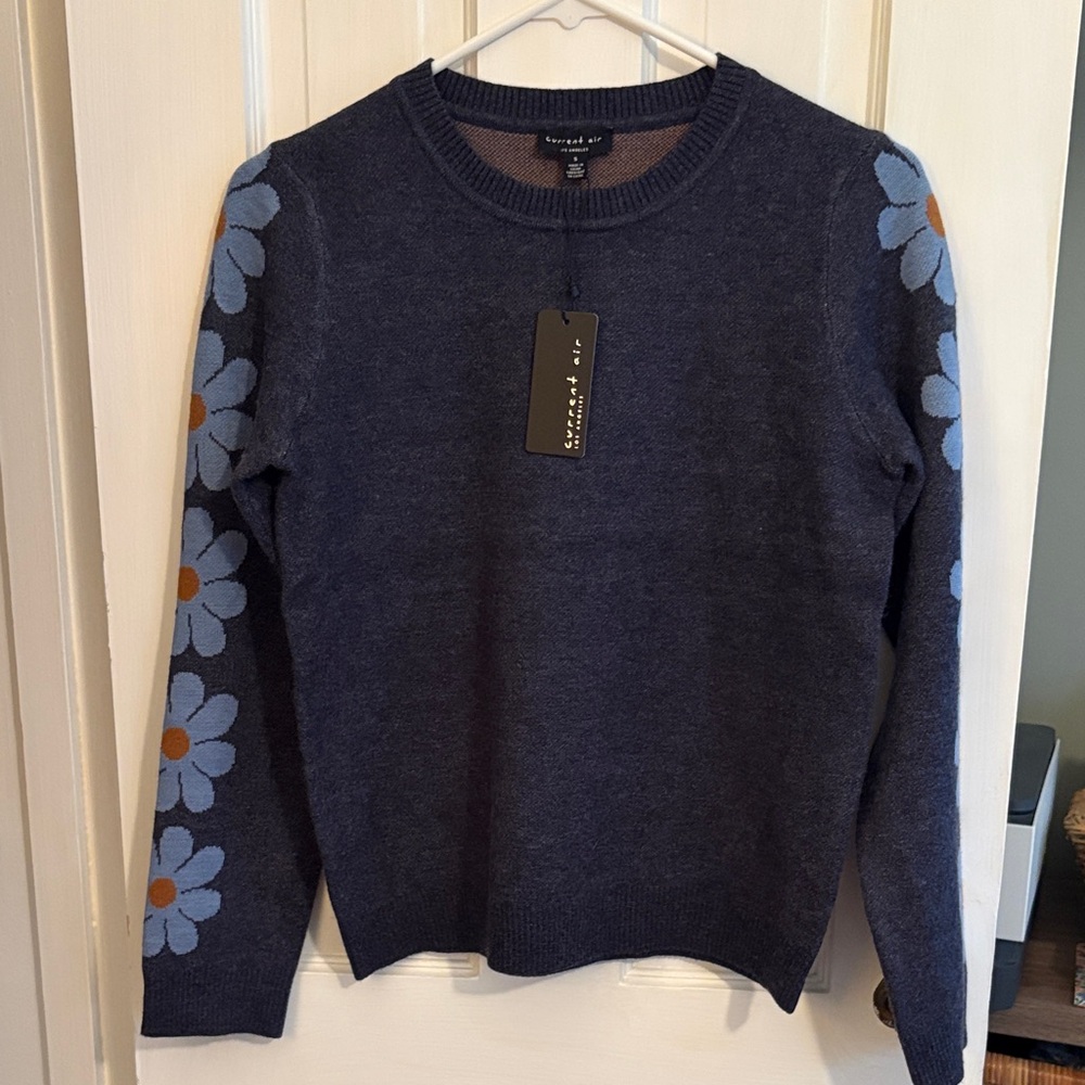 Current Air Crewneck Navy Sweater with Light Blue Floral Sleeves, size small